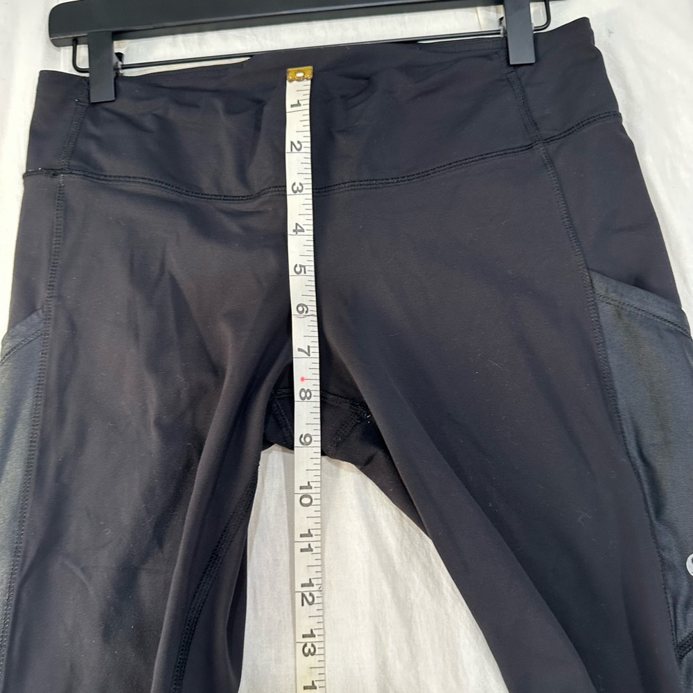 Lululemon Athletica Black Cropped Leggings with Ruched Detail - Picture 9 of 13